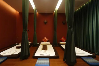 长沙天心泰式按摩的被动瑜伽：当身体被折叠成诗